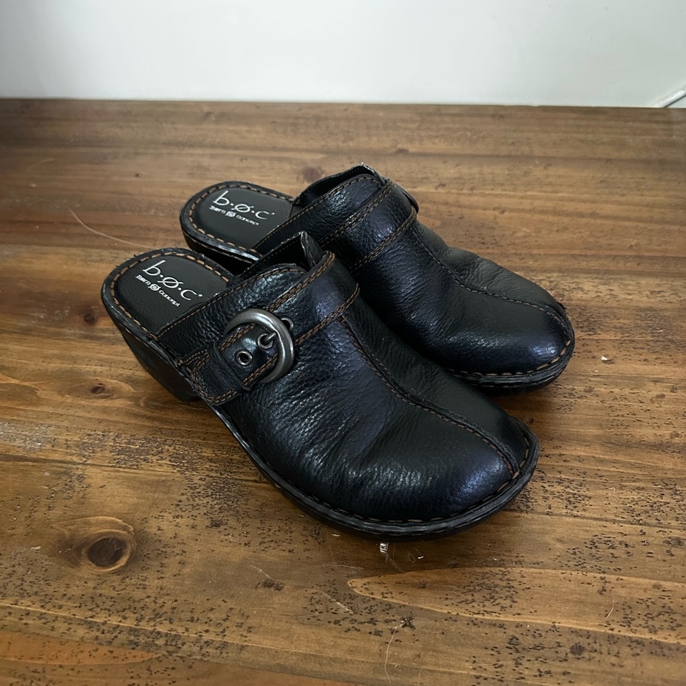 B.O.C black leather clogs shoes size 8
